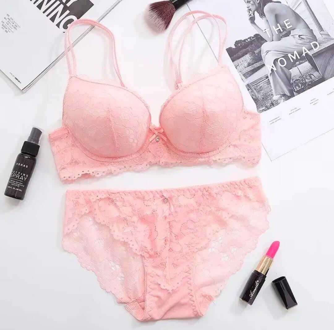 Elegant Lace Bra & Panty Set – Push Up & Double Padded Comfort with Floral