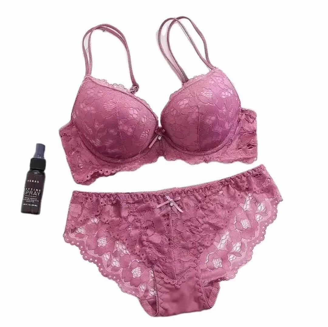 Elegant Lace Bra & Panty Set – Push Up & Double Padded Comfort with Floral