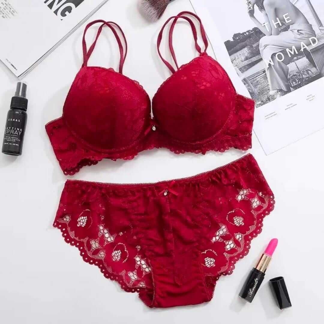 Elegant Lace Bra & Panty Set – Push Up & Double Padded Comfort with Floral