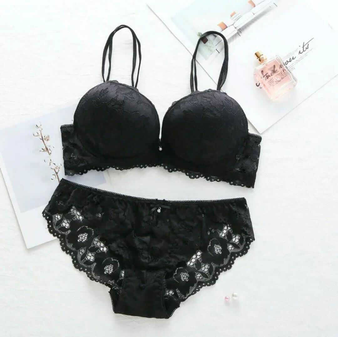 Elegant Lace Bra & Panty Set – Push Up & Double Padded Comfort with Floral