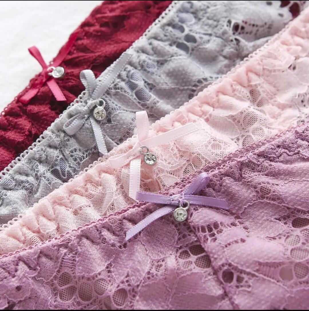 Elegant Lace Bra & Panty Set – Push Up & Double Padded Comfort with Floral